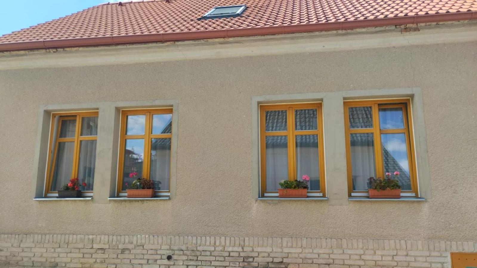 Podkrovi S Koupelnou Svinarov Ngoại thất bức ảnh
